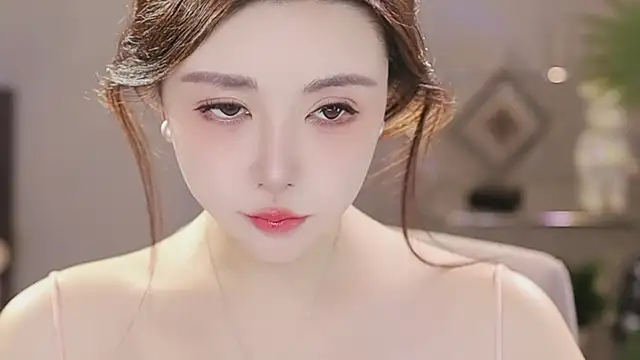 Qiaoqiao  online show from 01-17-26, 04:10