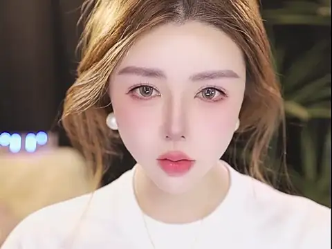Snapshot of Qiaoqiao_ chatting on 07-19-26, 05:42 Qiaoqiao online show from 07-19-26, 05:42