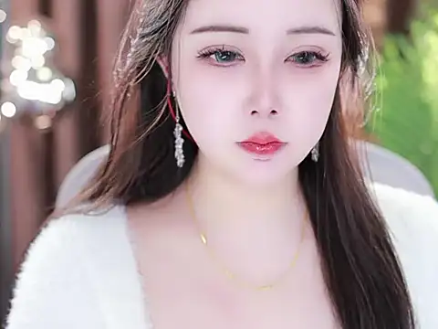 Qiaoqiao  online show from 03-04-25, 08:46