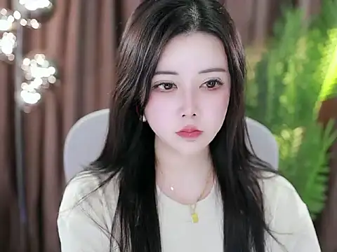 Qiaoqiao  online show from 02-09-25, 02:18