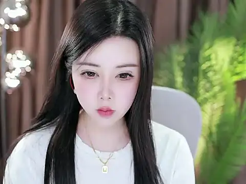 Qiaoqiao  online show from 02-16-25, 06:32