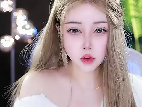 Qiaoqiao  online show from 03-11-25, 04:18