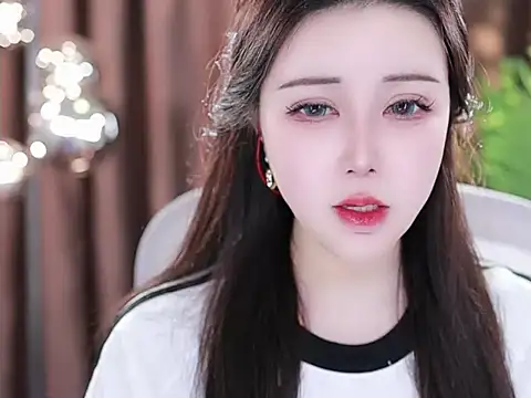 Qiaoqiao  online show from 03-07-25, 08:02