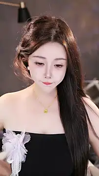 Qiaoqiao  online show from 10-21-25, 03:55