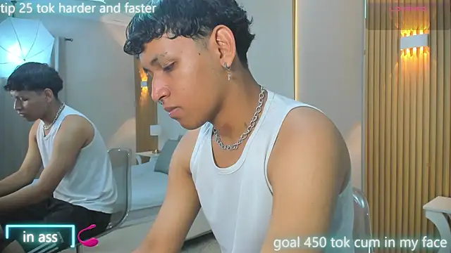 Snapshot of axel_ps chatting on 09-18-25, 04:04 axel ps online show from 09-18-25, 04:04