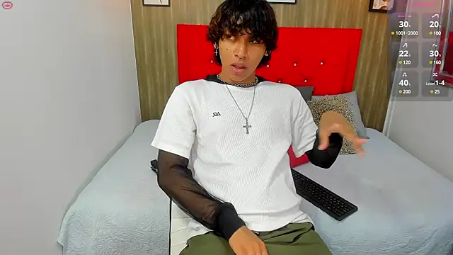 Snapshot of axel_ps chatting on 02-11-25, 06:11 axel ps online show from 02-11-25, 06:11