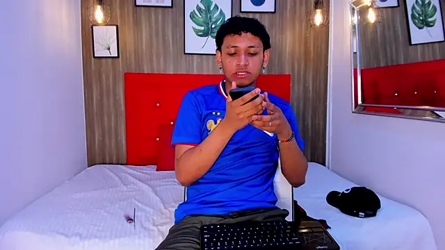 Snapshot of axel_ps chatting on 09-23-25, 03:57 axel ps online show from 09-23-25, 03:57