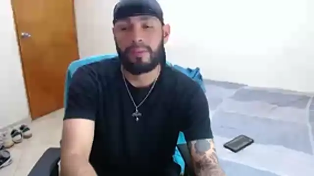 Snapshot of samir_music chatting on 11-02-25, 08:58 samir music online show from 11-02-25, 08:58