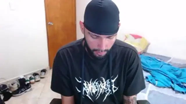 Snapshot of samir_music chatting on 10-27-25, 07:04 samir music online show from 10-27-25, 07:04