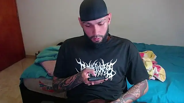 Snapshot of samir_music chatting on 02-13-26, 10:59 samir music online show from 02-13-26, 10:59