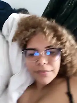 NiaColusi online show from 02-02-26, 09:47