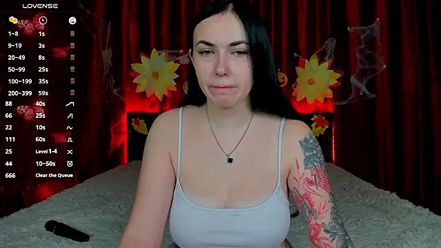 Witch Lady online show from 11-03-25, 07:13