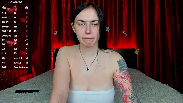 Witch Lady online show from 12-20-25, 07:22