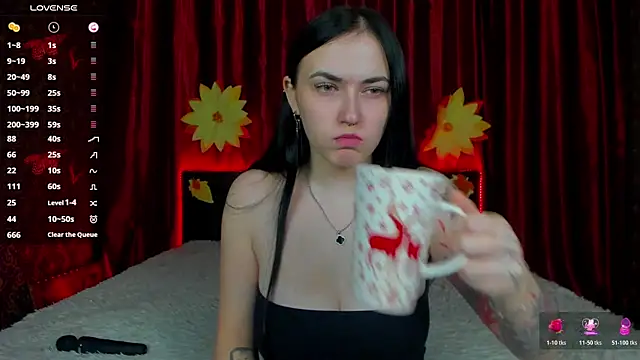 Witch Lady online show from 11-22-25, 07:18