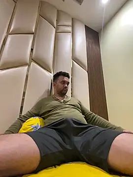 Snapshot of BengaliBabu_Rohan chatting on 02-20-25, 05:41 BengaliBabu Rohan online show from 02-20-25, 05:41