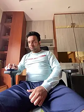 Snapshot of BengaliBabu_Rohan chatting on 01-31-25, 05:09 BengaliBabu Rohan online show from 01-31-25, 05:09