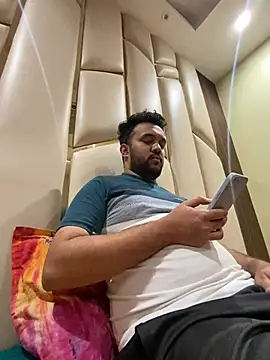 Snapshot of BengaliBabu_Rohan chatting on 12-24-24, 06:39 BengaliBabu Rohan online show from 12-24-24, 06:39