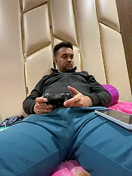 Snapshot of BengaliBabu_Rohan chatting on 01-04-25, 07:02 BengaliBabu Rohan online show from 01-04-25, 07:02