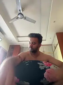 Snapshot of BengaliBabu_Rohan chatting on 03-07-25, 04:13 BengaliBabu Rohan online show from 03-07-25, 04:13