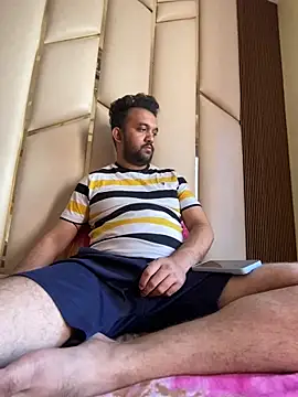 Snapshot of BengaliBabu_Rohan chatting on 12-28-24, 08:26 BengaliBabu Rohan online show from 12-28-24, 08:26