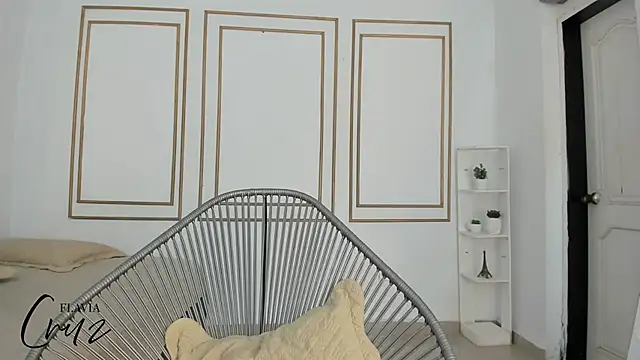 flavia cruz online show from 09-18-25, 07:28