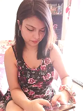 Snapshot of mia__katt chatting on 02-04-25, 06:49 mia katt online show from 02-04-25, 06:49