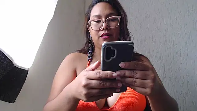 Snapshot of rainhavenus2024 chatting on 03-19-25, 05:28 rainhavenus2024 online show from 03-19-25, 05:28