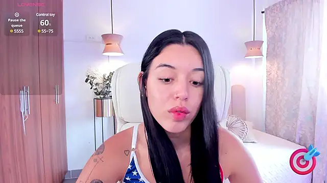 Snapshot of zoee_jackson chatting on 02-25-25, 06:44 zoee jackson online show from 02-25-25, 06:44