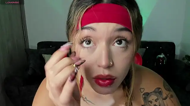 Snapshot of zoee_jackson chatting on 11-29-25, 12:55 zoee jackson online show from 11-29-25, 12:55