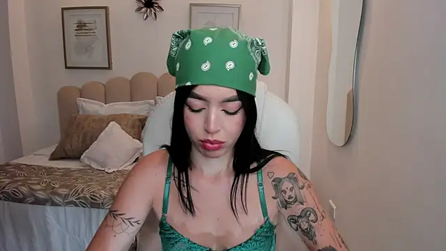Snapshot of zoee_jackson chatting on 05-21-26, 07:33 zoee jackson online show from 05-21-26, 07:33