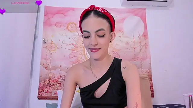 LilitRobins online show from 11-15-25, 01:53