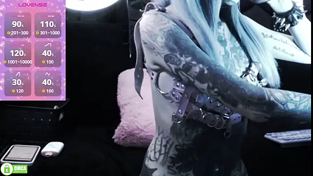 TyphoidMary online show from 10-29-25, 01:04