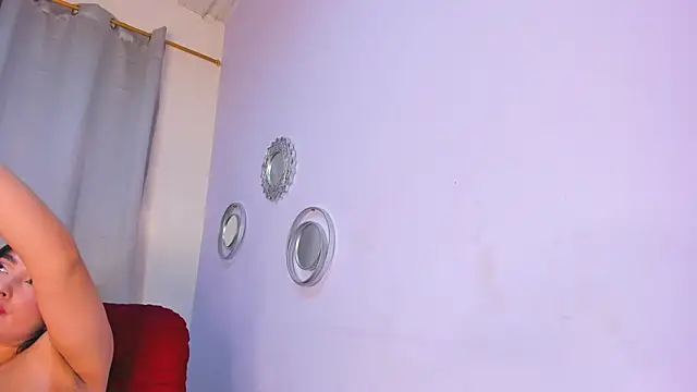 LunaMontiel online show from 02-15-25, 02:37