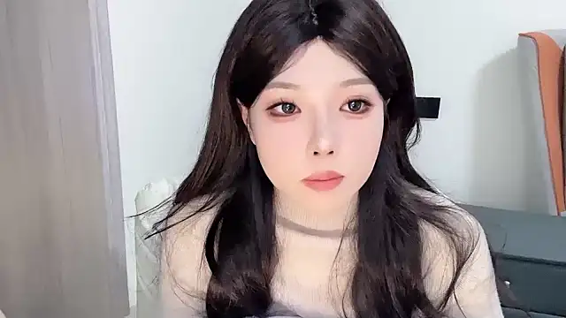 Snapshot of Q-ing chatting on 02-13-25, 01:37 Q-ing online show from 02-13-25, 01:37