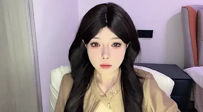 Snapshot of Q-ing chatting on 03-10-25, 11:12 Q-ing online show from 03-10-25, 11:12