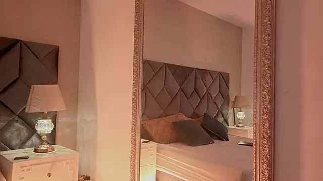 Luisa0110 online show from 04-07-26, 07:48