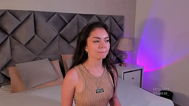 Luisa0110 online show from 11-14-25, 08:01