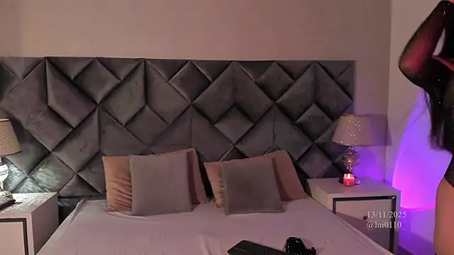 Luisa0110 online show from 11-13-25, 07:29