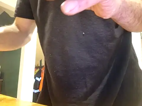 Snapshot of stavroun chatting on 11-14-25, 12:36 stavroun online show from 11-14-25, 12:36