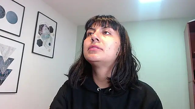 amy adams1 online show from 10-28-25, 04:46