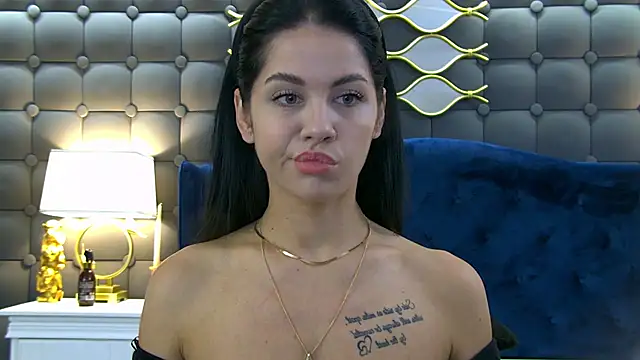 LeyaCass online show from 09-28-25, 03:46