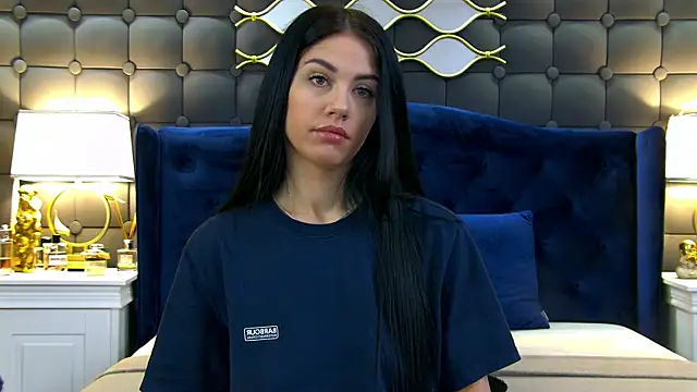 LeyaCass online show from 03-12-25, 04:30