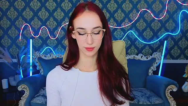 Evelyn Rush online show from 11-16-25, 08:19