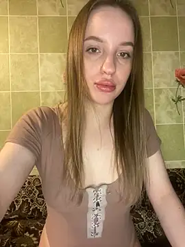 Snapshot of EdnaBradley chatting on 03-17-25, 05:05 EdnaBradley online show from 03-17-25, 05:05