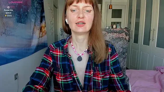 YourSexyNeighbour online show from 01-11-26, 03:08