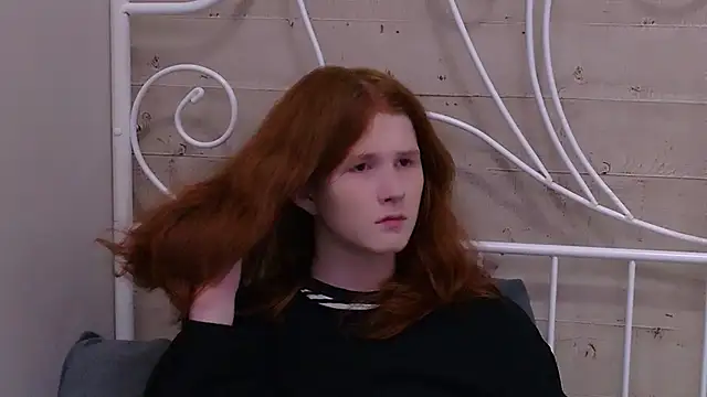 ZaynGraham online show from 10-15-25, 05:06