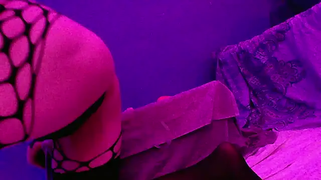 wowmelikez online show from 12-23-24, 02:07