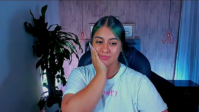 Snapshot of Xisu_ chatting on 02-09-25, 03:53 Xisu online show from 02-09-25, 03:53