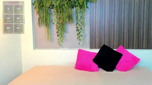 AmyBarton02 online show from 09-18-25, 04:43