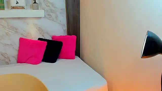 AmyBarton02 online show from 01-13-26, 07:40